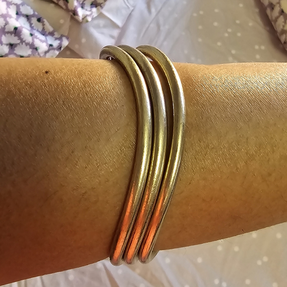 Bracelets - Picture 3 of 4